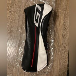 Titleist Black and White Headcover with Red Accent